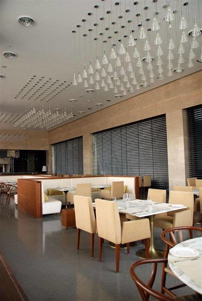 Hotel Regenta One, Hyderabad Restaurant foto